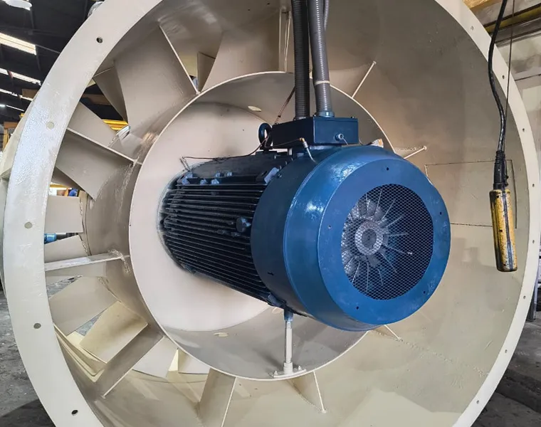 Servicio de mantenimiento y reparación de ventiladores industriales de gran escala