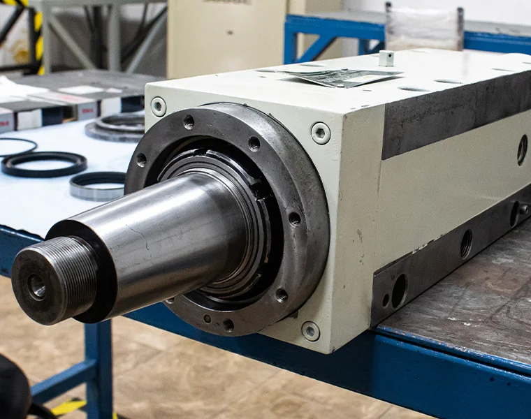 Mantenimiento preventivo de husillo de precisión para maquinaria CNC